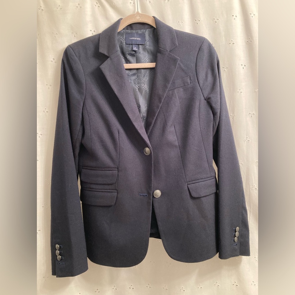 Lands End women’s navy two-button blazer size 6